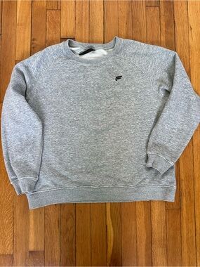 Fabletics Men’s Heather Gray Crewneck Sweatshirt